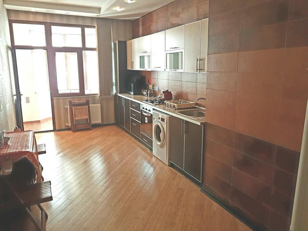 Apartment On Mirqasimov St.29 Baku Kültér fotó
